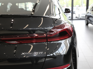 2020xDrive30i M\b β