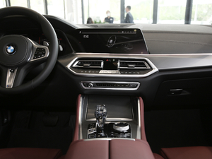 2020xDrive30i M\b п_