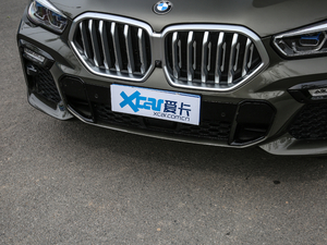 2020xDrive40i  M\b ^