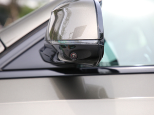 2020xDrive40i  M\b ^