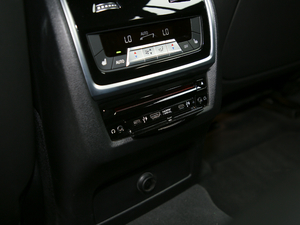 2020xDrive40i  M\(yn)(dng)b g