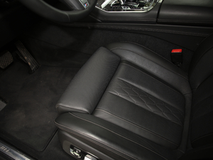 2020xDrive40i  M\(yn)(dng)b g