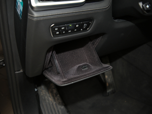 2020xDrive40i  M\(yn)(dng)b g