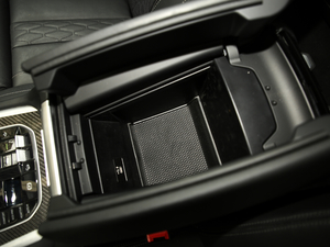 2020xDrive40i  M\(yn)(dng)b g