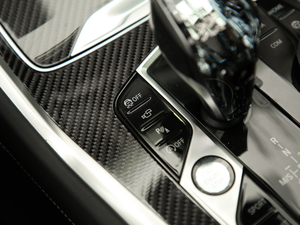 2020xDrive40i  M\b п؅^