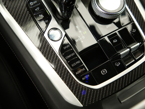 2020xDrive40i  M\b п؅^