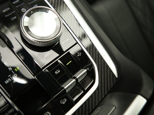 2020xDrive40i  M\b п؅^