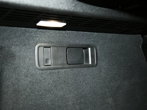 2020xDrive40i  M\(yn)(dng)b 