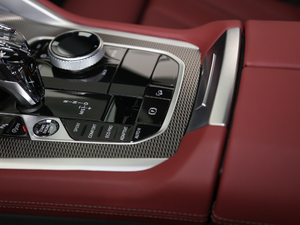 2020xDrive40i M\(yn)(dng)b v܇Ƅ(dng)