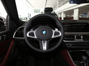 2020款xDrive40i M运动套装 方向盘