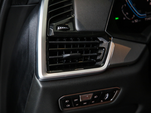 2020xDrive30i M\b п؅^