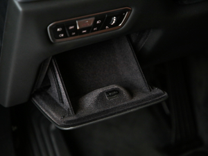 2020xDrive30i M\b п؅^