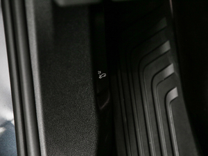 2020xDrive30i M\b п؅^