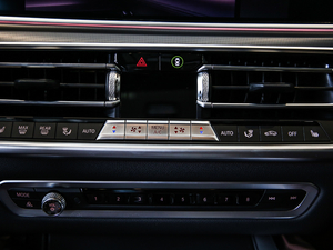 2020xDrive30i M\b п؅^