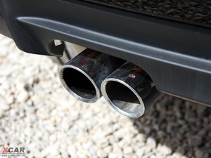 2009款xDrive 3.0i  排气管