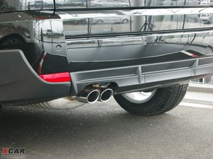 2009款xDrive 2.5i 领先版 排气管