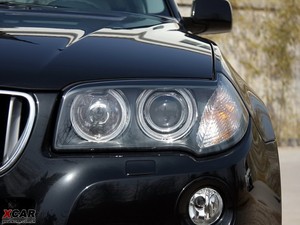 2009款xDrive 3.0i  大灯