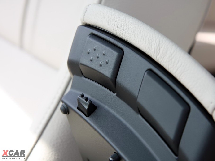 2009RX3Mڣ xDrive 3.0i 