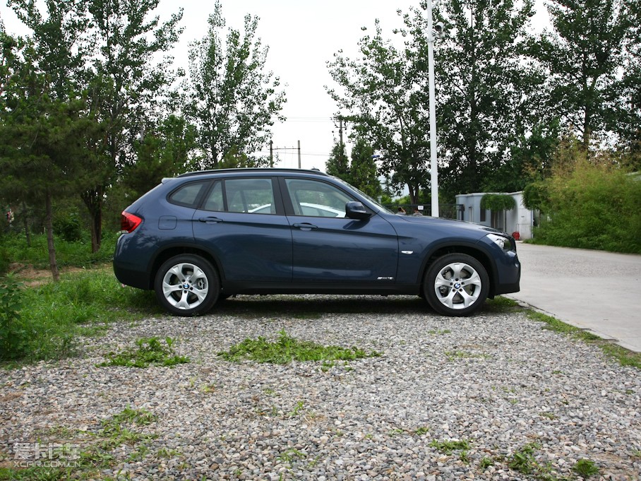 2010RX1(M) sDrive 18i