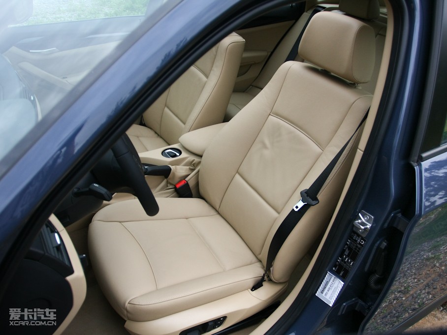 2010RX1(M(jn)) sDrive 18i