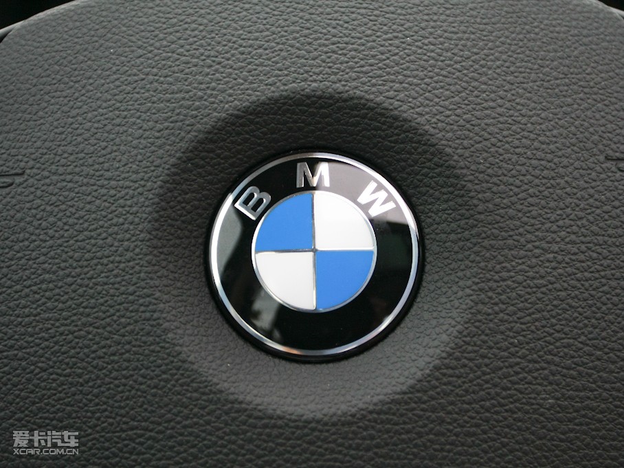 2010RX1(M(jn)) sDrive 18i