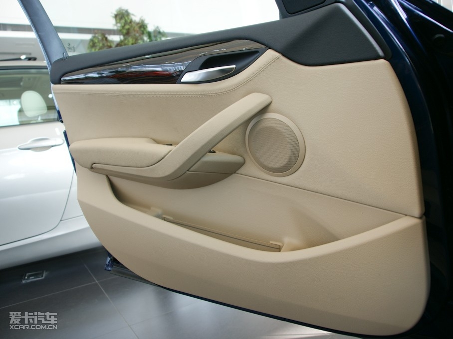 2010RX1(M) xDrive 28i