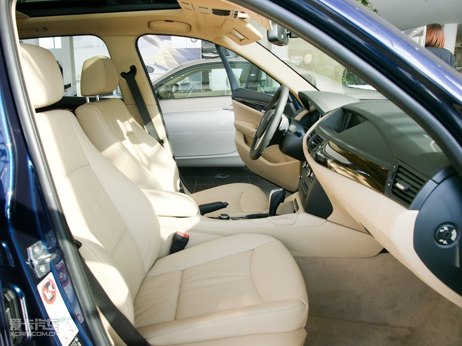 2010RX1(M) xDrive 28i