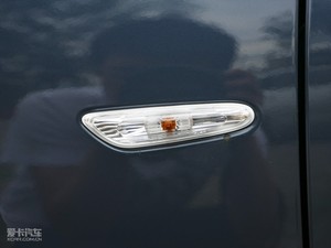 2010款sDrive 18i 细节外观