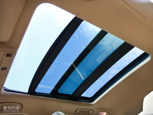 2010款sDrive 18i 空间座椅