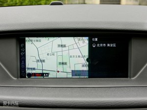 2010款sDrive 18i 中控台显示屏