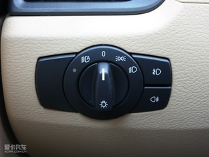 2010款sDrive 18i 中控区