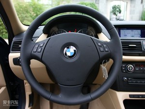 2010款sDrive 18i 中控区