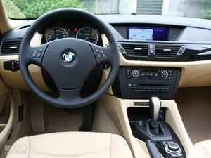 2010款sDrive 18i 中控区