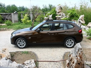 2010款xDrive 25i 正侧（左）