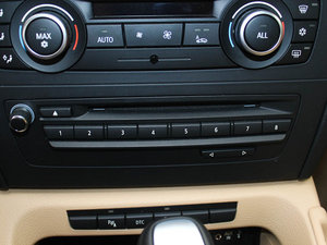 2010xDrive 28i п؅^