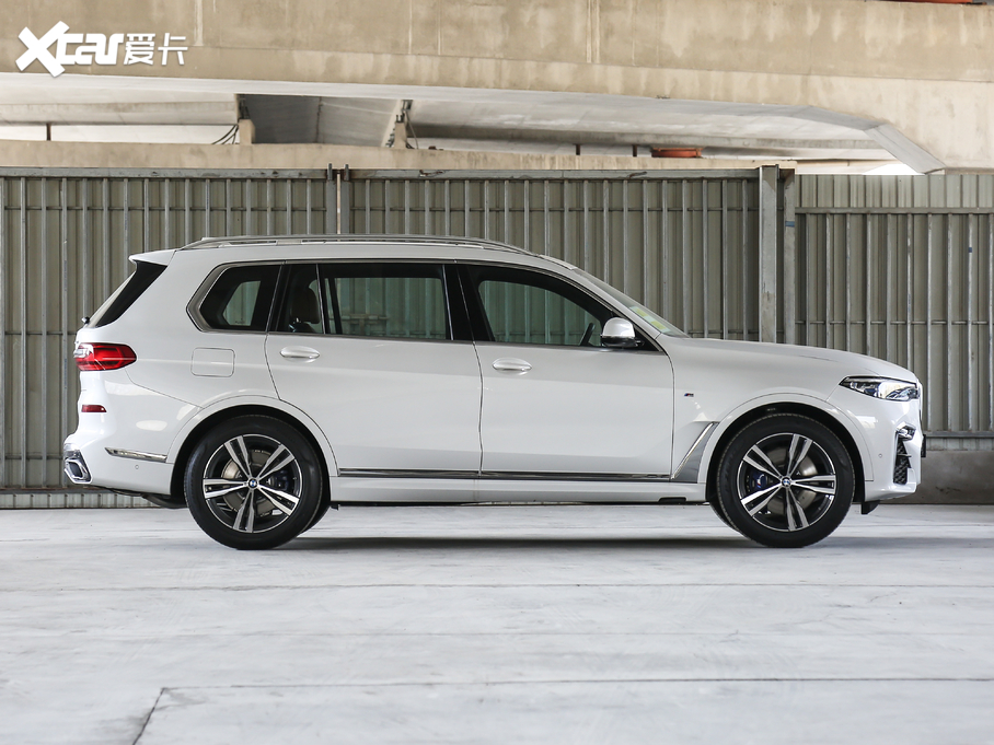 2020RX7 xDrive40i  M\(yn)(dng)b