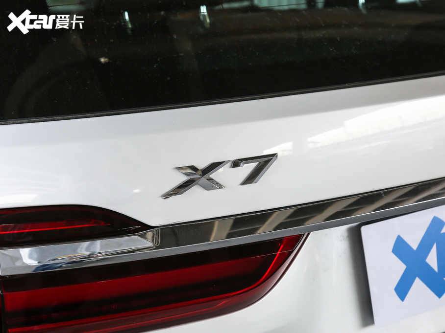 2020RX7 xDrive40i  M\b