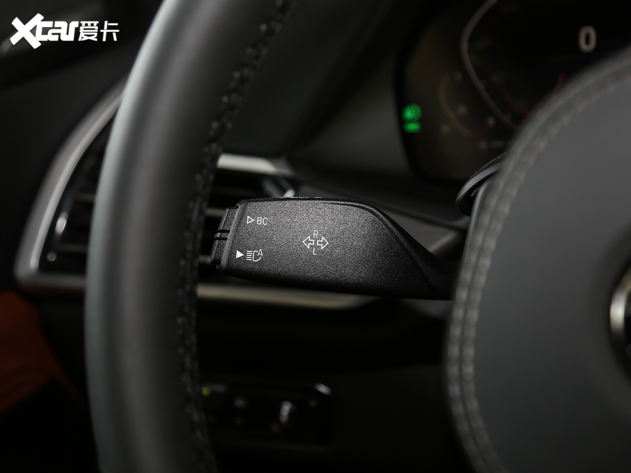 2020RX7 xDrive40i  M\b