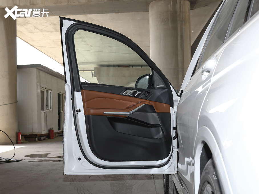 2020RX7 xDrive40i  M\b