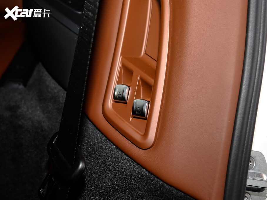 2020RX7 xDrive40i  M\b