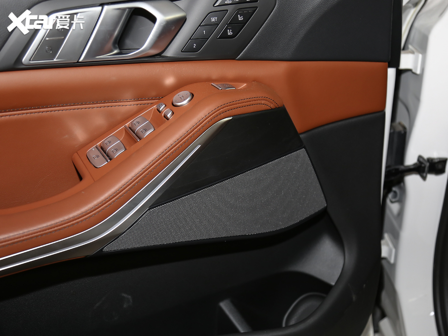 2020RX7 xDrive40i  M\b