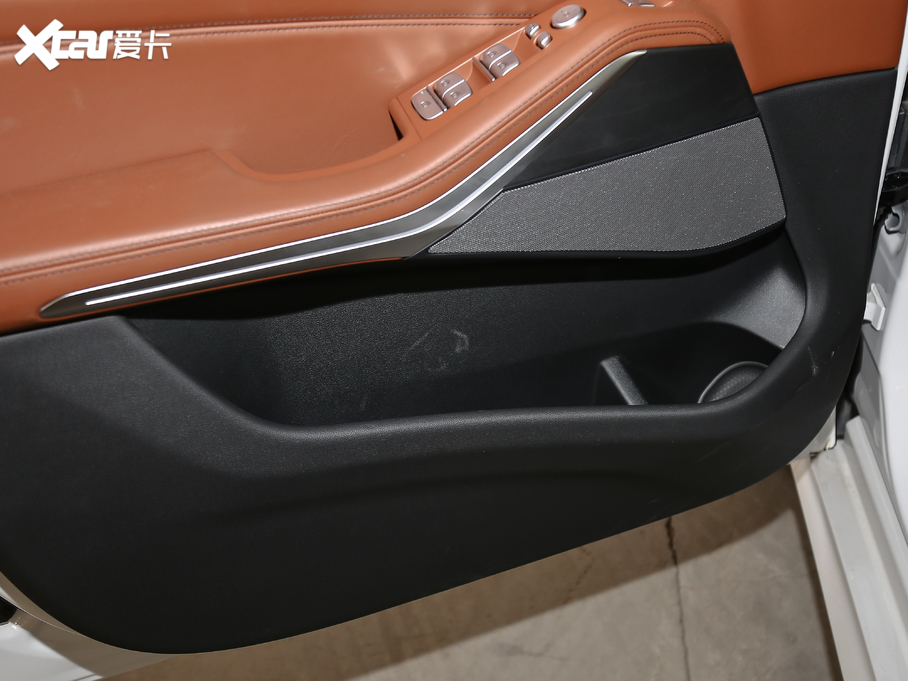 2020RX7 xDrive40i  M\b