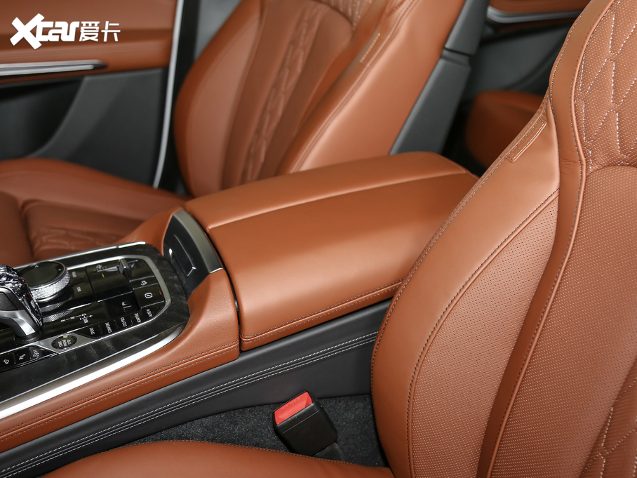 2020RX7 xDrive40i  M\b