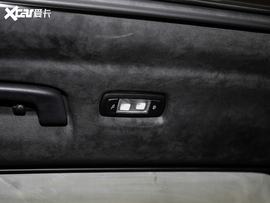 2020RX7 xDrive40i  M\b