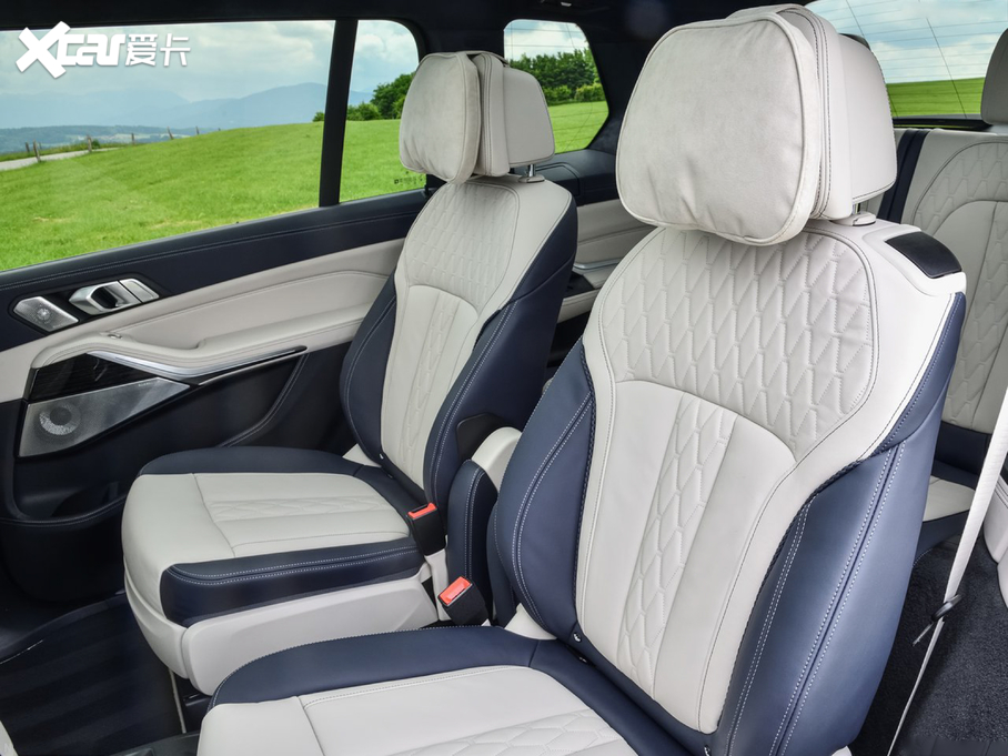 2020RX7 xDrive M50i