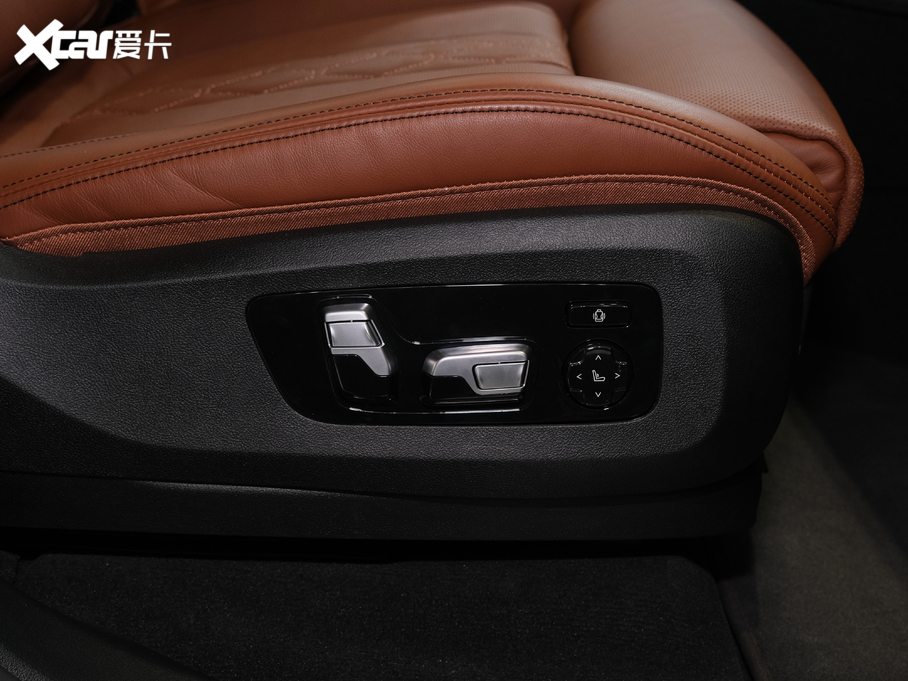 2020RX7 xDrive40i  Ab