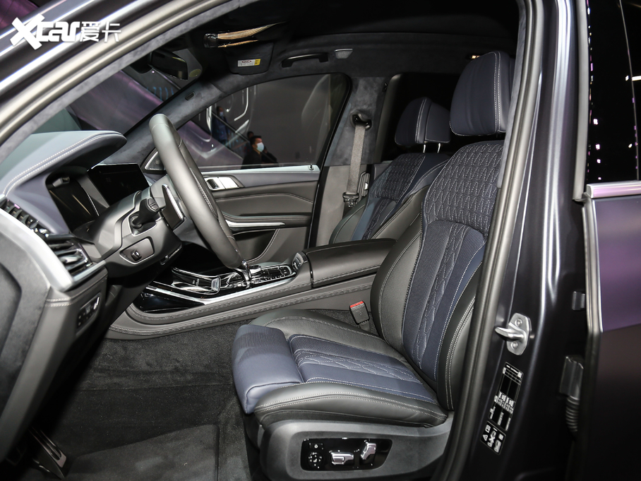 2020RX7 xDrive M50i xҹذ