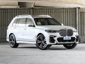 2020xDrive40i  M\b w^