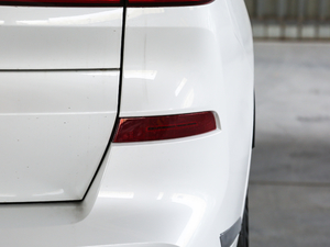 2020xDrive40i  M\b ^