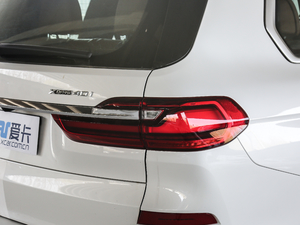 2020xDrive40i  M\b ^